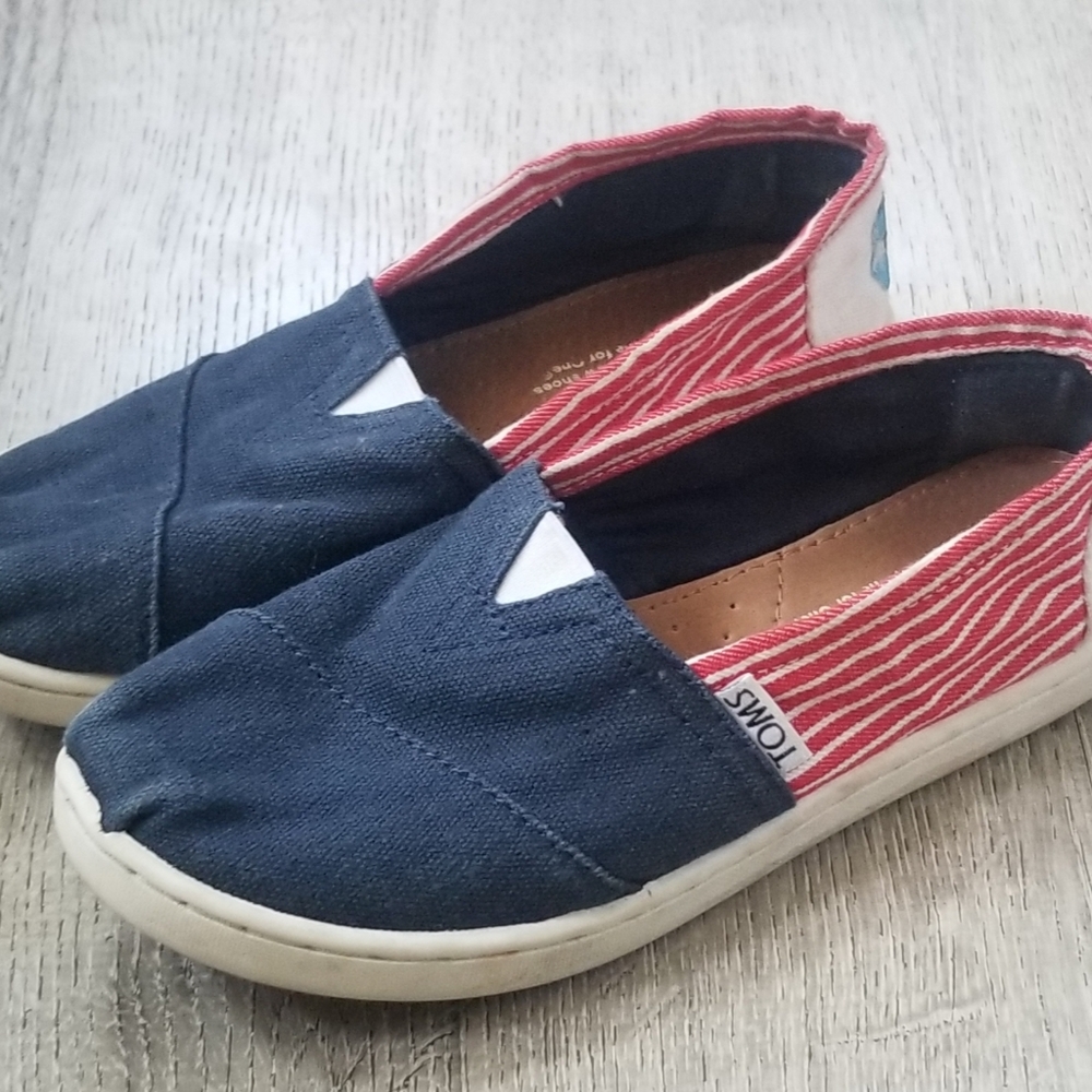 Youth Classic Freedom' Slip-On
TOMS